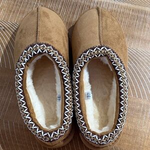 Cozy Brown Slippers with Knit Trim
